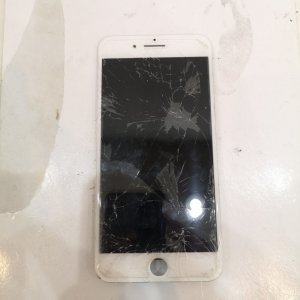 iPhone  7+ パネル修理