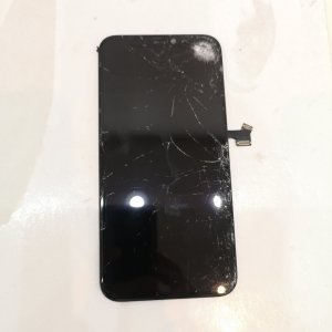 iPhone  11Pro パネル修理