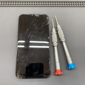 iPhone11 パネル交換