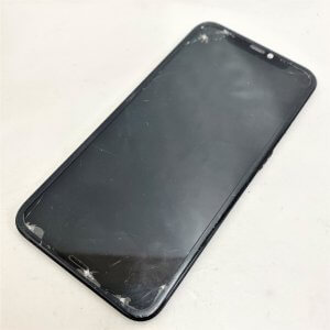 iPhone11 フロントパネル交換