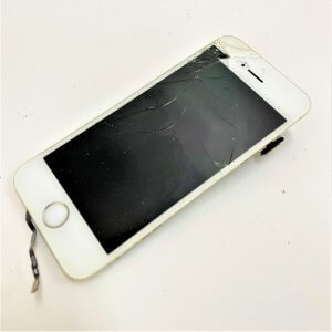 iPhone SE フロントパネル交換