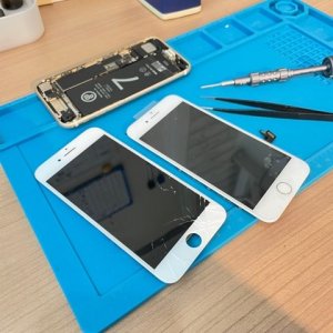 iPhone7 フロントパネル交換