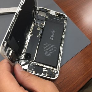 iPhone8 バッテリー交換