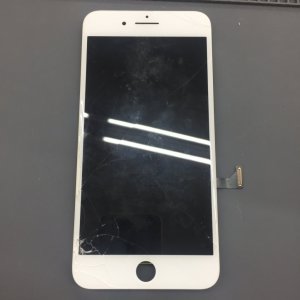 8Plus フロントパネル交換