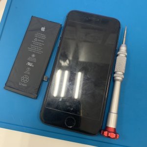 iPhone8 バッテリー交換修理