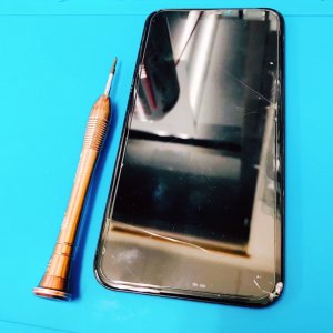 iPhone11 液晶交換