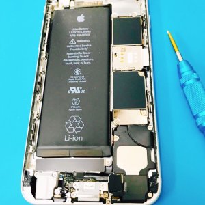iPhone6S バッテリー交換