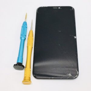 iPhone11 フロントパネル交換
