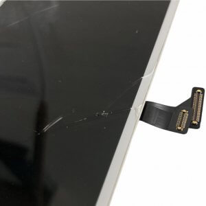 iPhone8Plus ガラス割れ修理