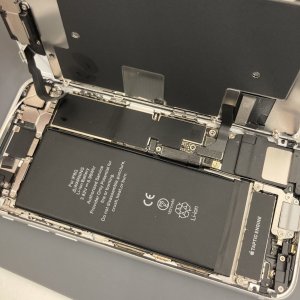 iPhone8 バッテリー交換