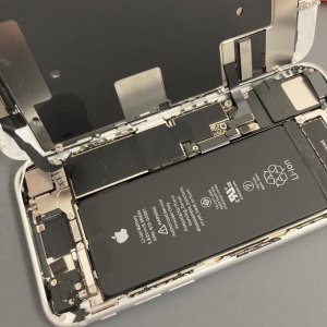 iPhone8 バッテリー交換