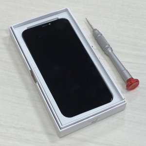 iPhone11Proパネル交換修理