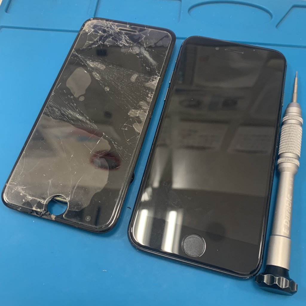 iPhone8フロントパネル交換修理