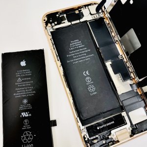 iPhone8 バッテリー交換修理