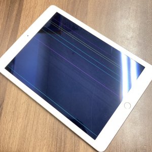 iPad6 液晶画面 交換修理