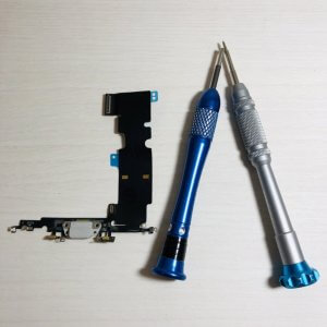 iPhone8plusライトニング交換