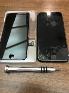 iPhoneSE2 液晶交換 修理実績