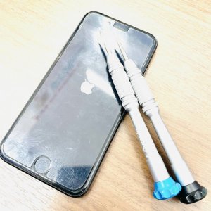 iPhone7 リンゴループ