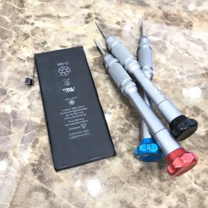iPhone8 バッテリー交換