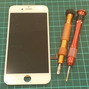iPhone8 液晶交換