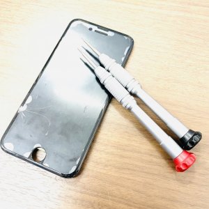 iPhone8 液晶交換