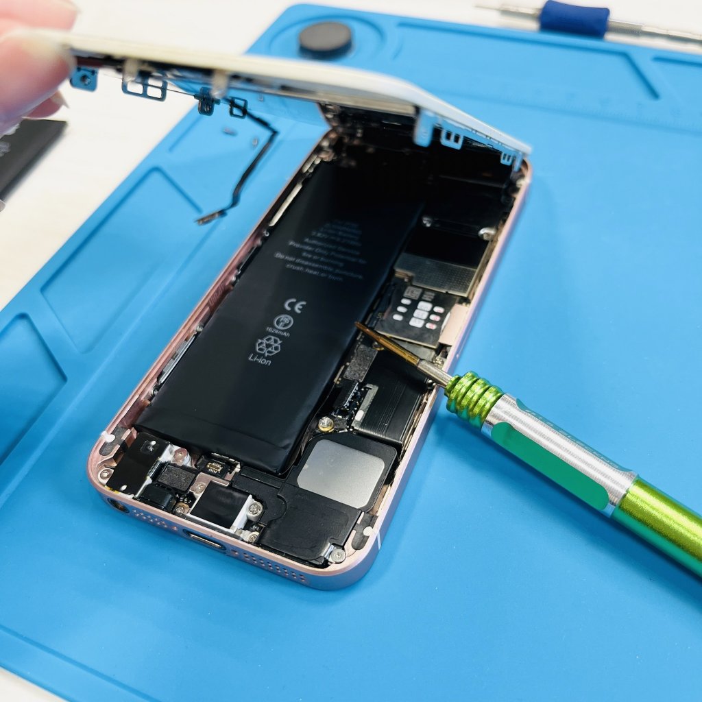 iPhoneSE バッテリー交換修理