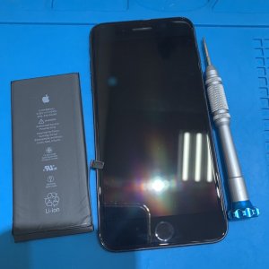 iPhone7+バッテリー交換修理