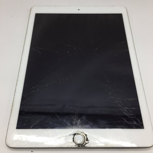 iPadAir ガラスパネル＆ホームボタン交換