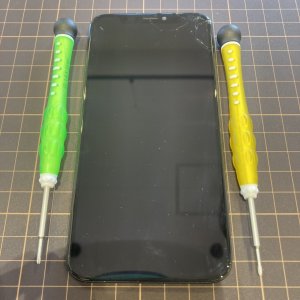iPhone Xs 液晶交換修理