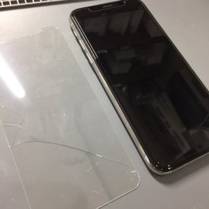 iPhone11 強化ガラス永久保証