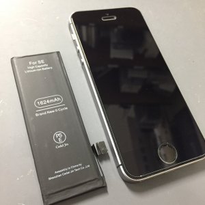 iPhone5SE バッテリー交換