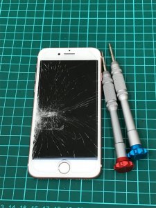 iPhone7 パネル交換