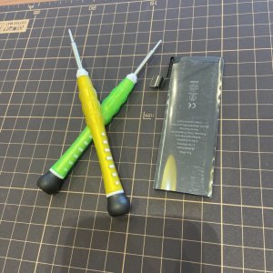 iPhone 5 バッテリー交換