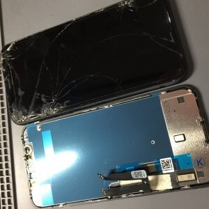 iPhone XR 液晶交換