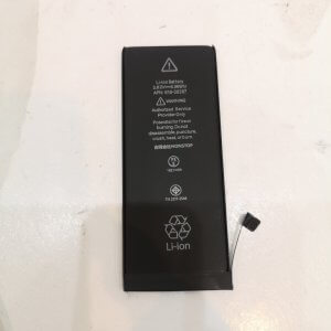 iPhone 8 バッテリー交換