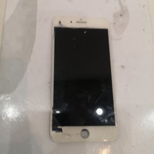 iPhone  7+ パネル修理