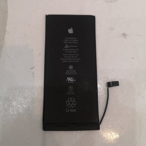 iPhone 7+ バッテリー交換