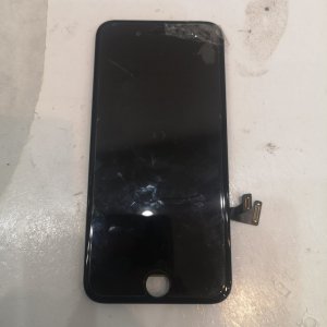 iPhone  8 パネル修理
