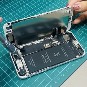 iPhone７ バッテリー交換