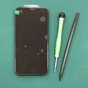 iPhone11Pro ガラスパネル交換