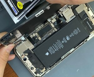 iPhone11 液晶交換