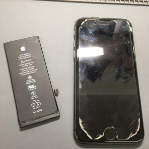 iPhone 8 バッテリー交換