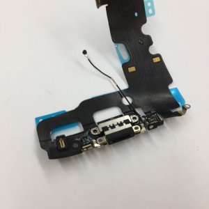 iPhone7 ライトニング交換