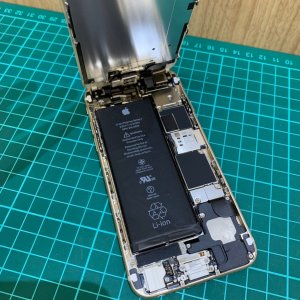iPhone6　バッテリー交換