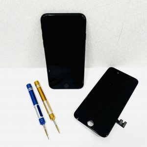 iPhoneSE2 パネル交換修理
