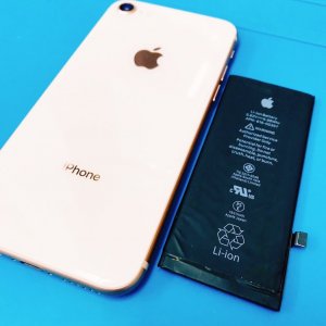 iPhone8 バッテリー交換