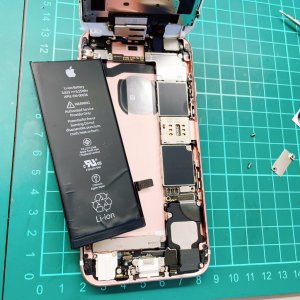 iPhone 6s バッテリー交換