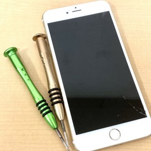 iPhone6SPlus 液晶交換