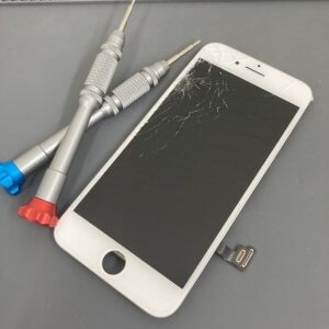 iPhone7 ガラス割れ修理