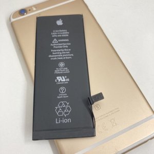 iPhone6s バッテリー交換